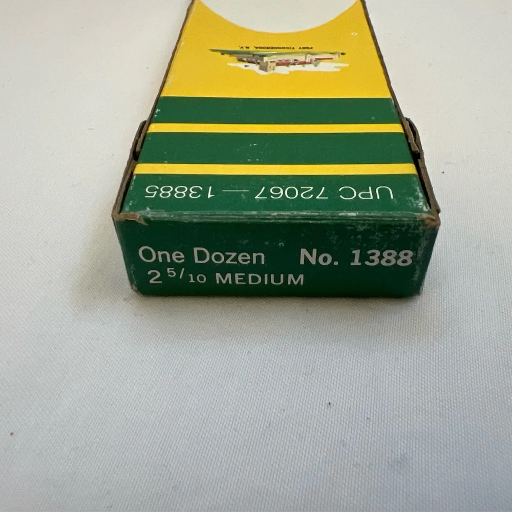 8 Dixon Ticonderoga 1388 Pencils 2 5/10 Medium Vintage USA